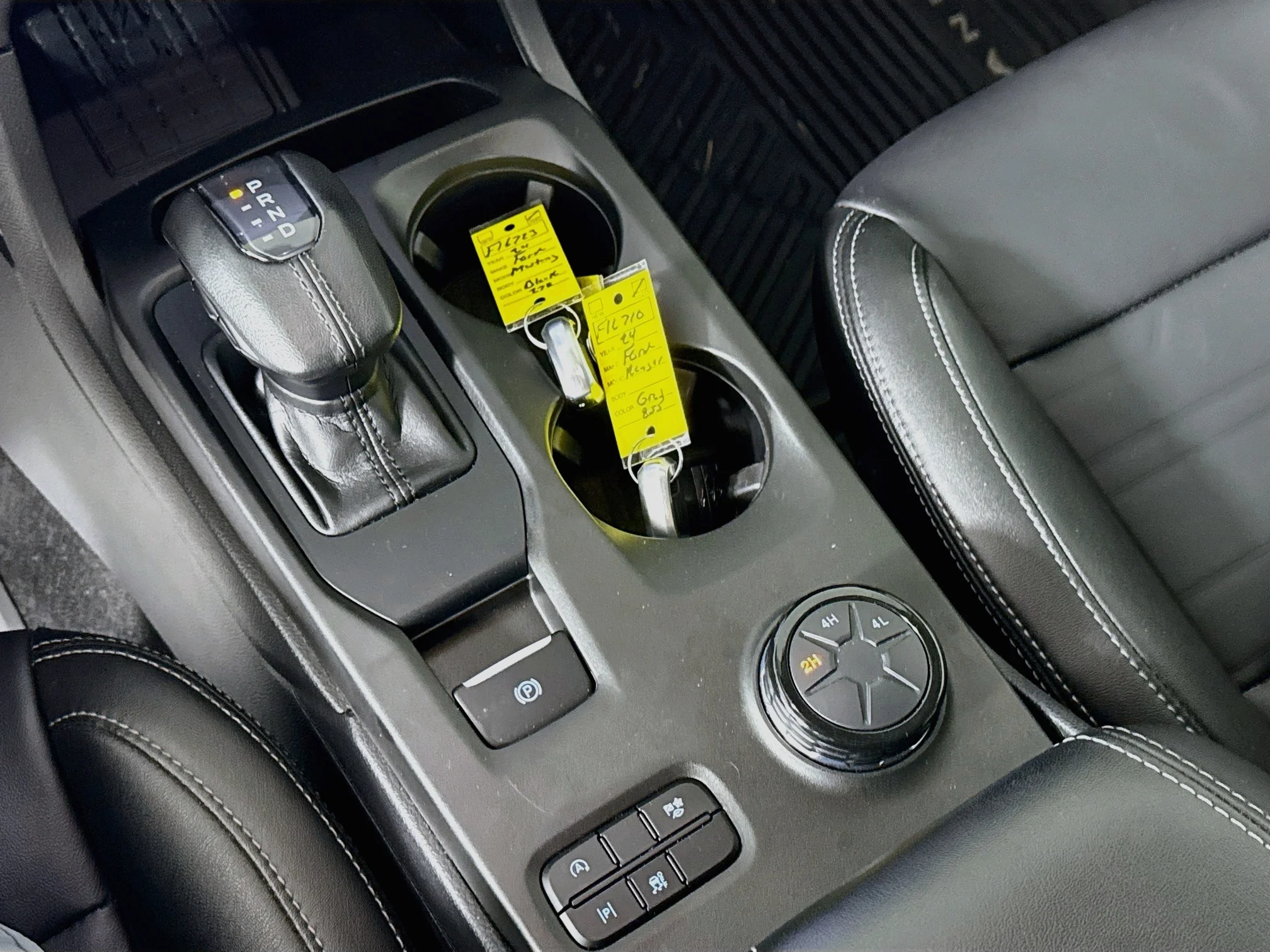 Used 2024 Carbonized Gray Metallic Ford LARIAT image 21