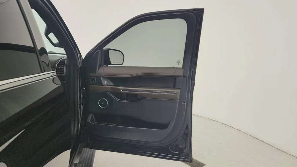 Used 2020 Black Ford King Ranch image 24