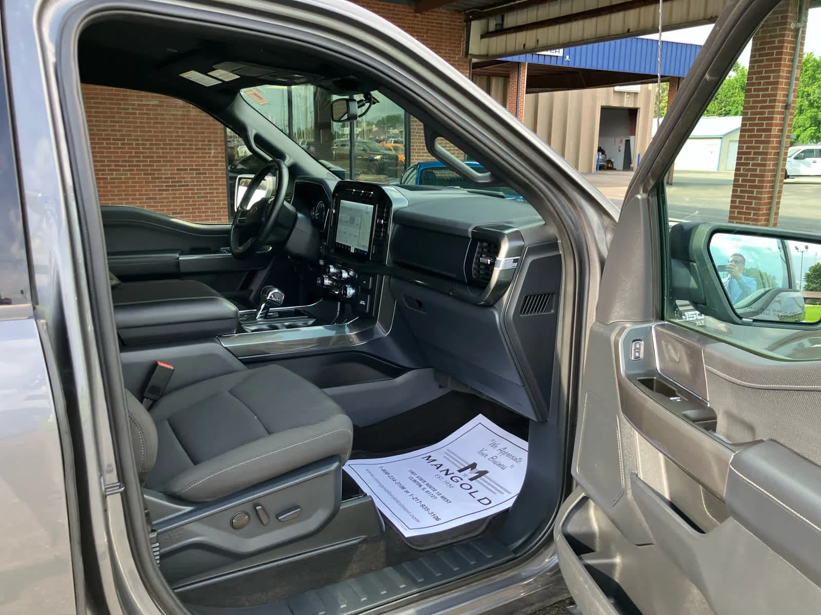 Used 2023 Carbonized Gray Metallic Ford XLT image 31