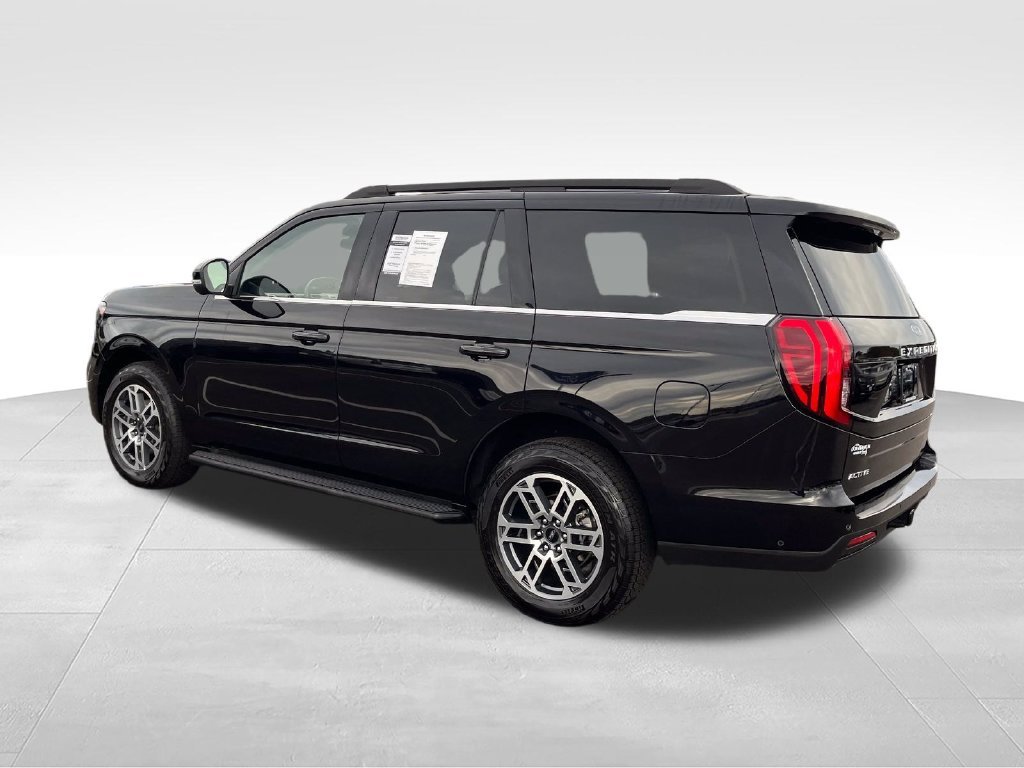 Used 2025 Black Ford Active image 3