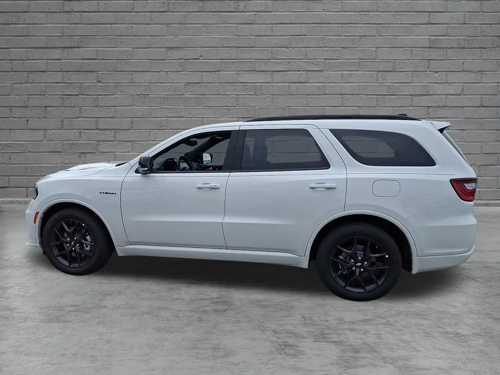 New 2026 White Knuckle Clearcoat Dodge GT Plus HEMI V8 image 5