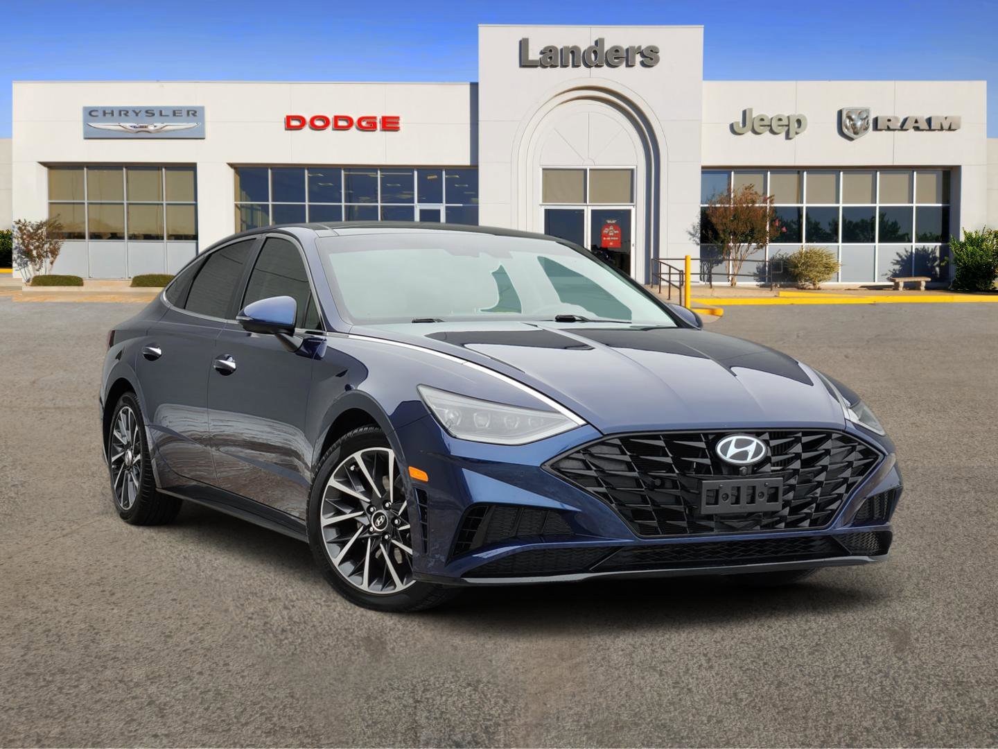 2022 Hyundai Sonata Limited 1.6T's photo