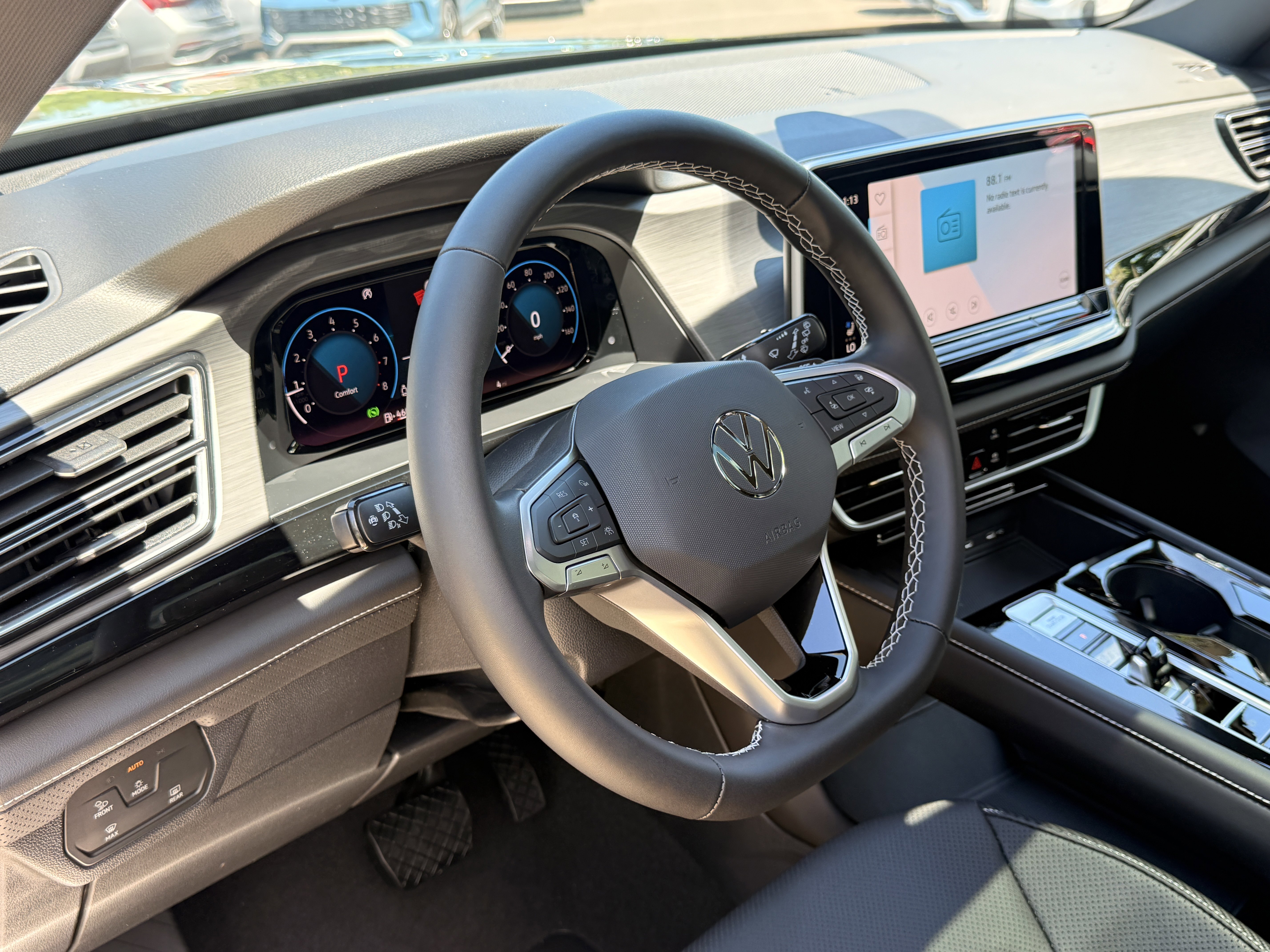 New 2026 Avocado Green Pearl Volkswagen 2.0T SE w/Technology image 30