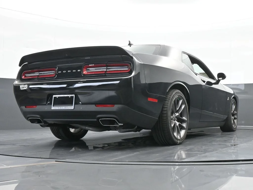 Used 2022 Pitch Black Clearcoat Dodge R/T Scat Pack image 52