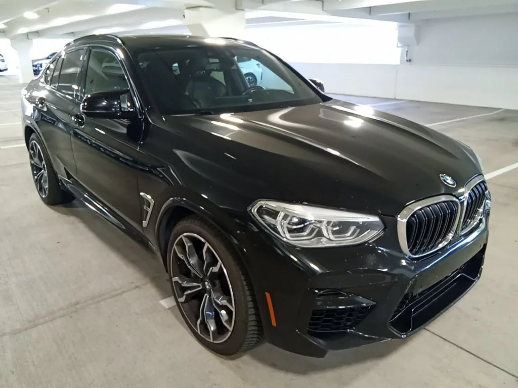 Used 2020 Black Sapphire Metallic BMW  image 3