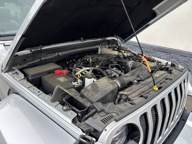 Used 2022 Silver Zynith Clearcoat Jeep Unlimited High Altitude image 18