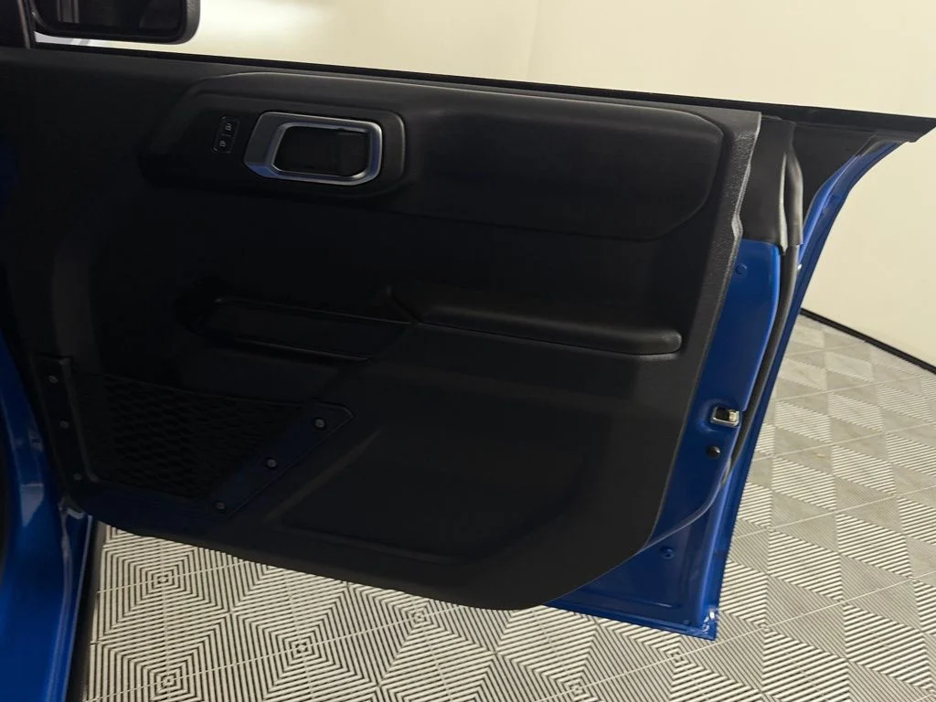 Certified Used 2025 Blue Ford Badlands image 31