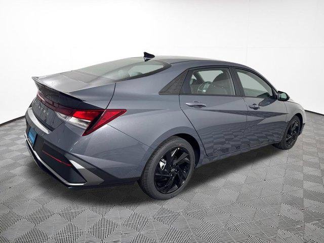 New 2026 Gray Hyundai SEL Sport Plus image 9