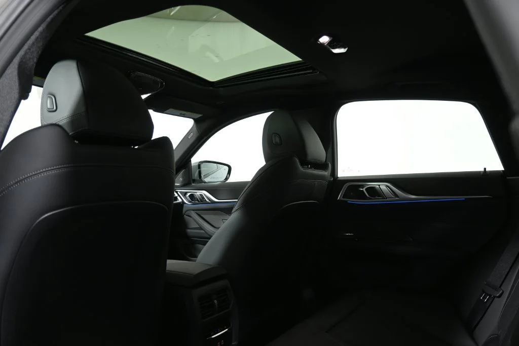 Used 2026 Gray BMW xDrive40 image 31