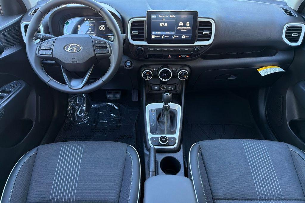 New 2026 White Hyundai SEL w/Two-Tone Roof image 10