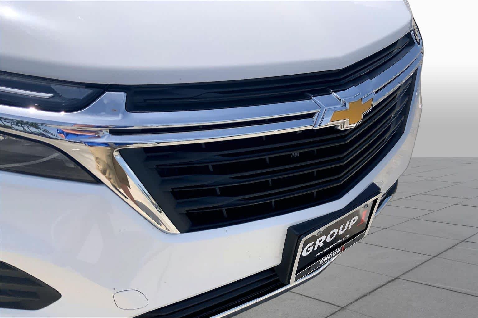 Used 2023 Summit White Chevrolet LT image 29