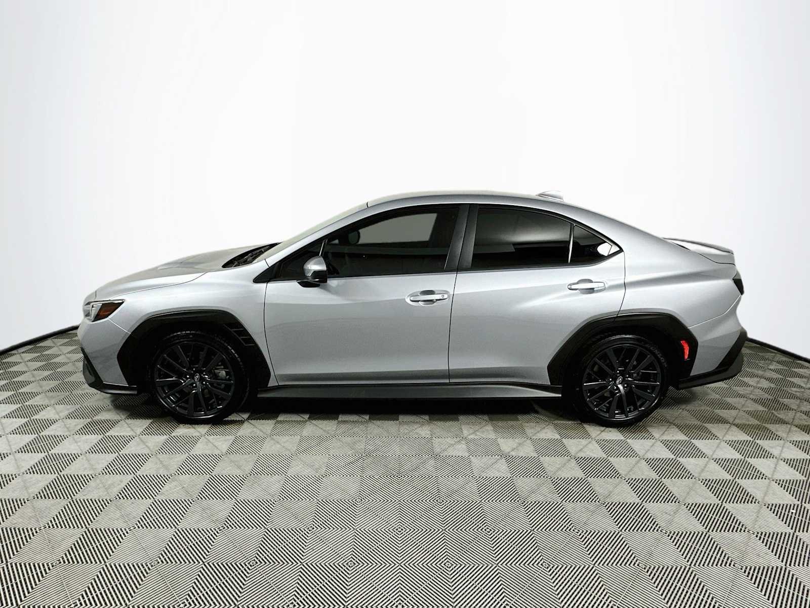 New 2026 ICE SILVER METALLIC Subaru Premium image 4