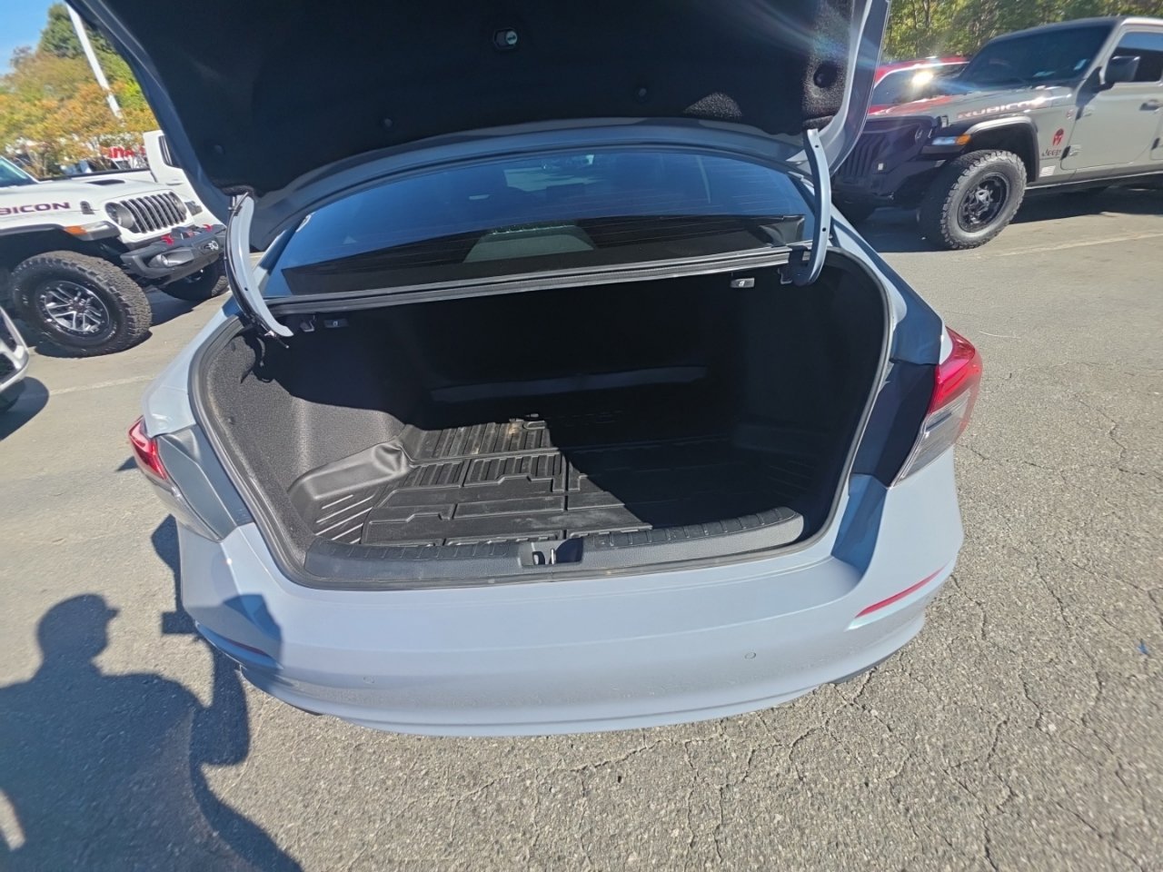 Used 2024  Honda Touring image 18