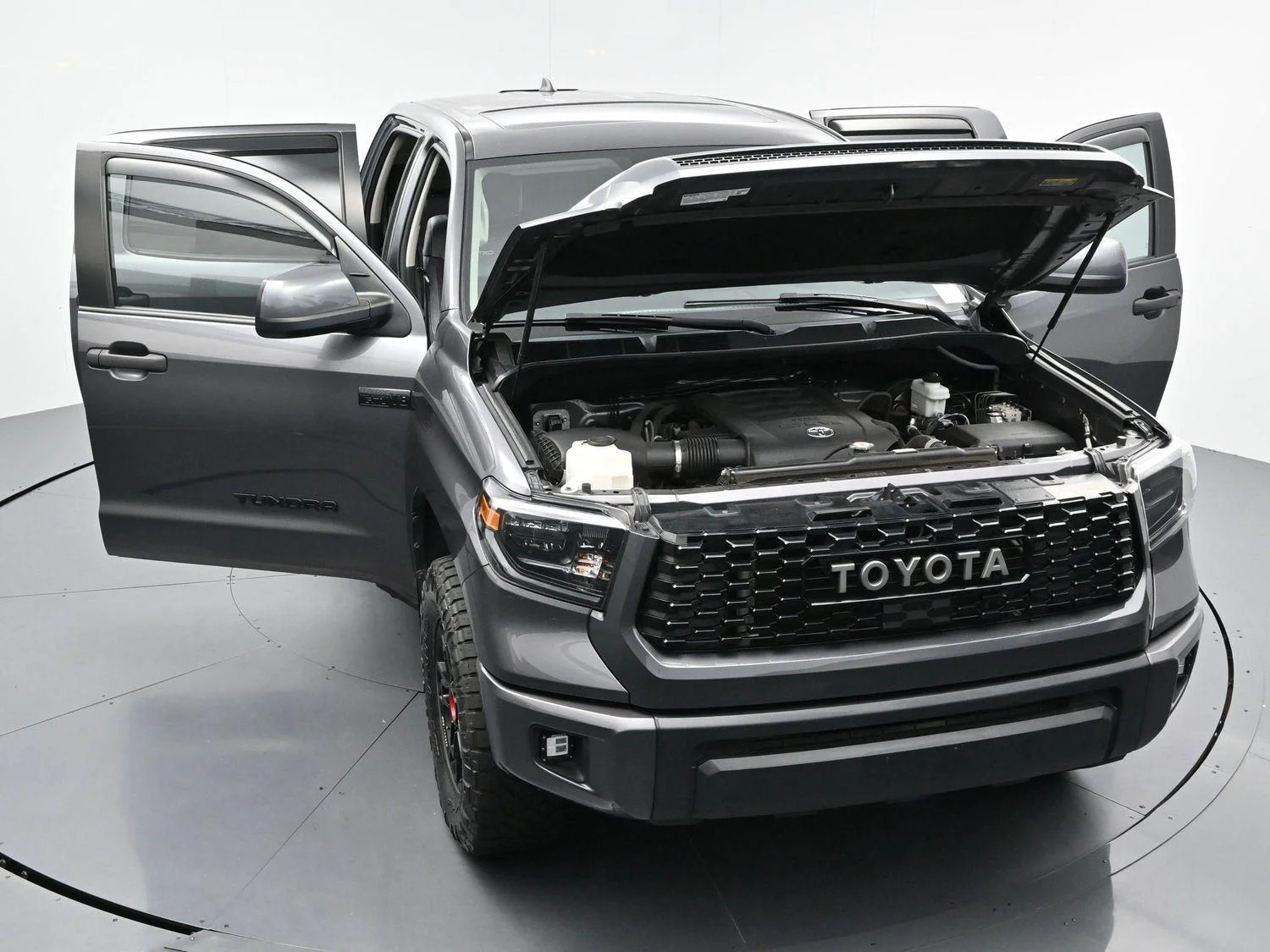 Used 2020 Magnetic Gray Metallic Toyota SR5 image 42