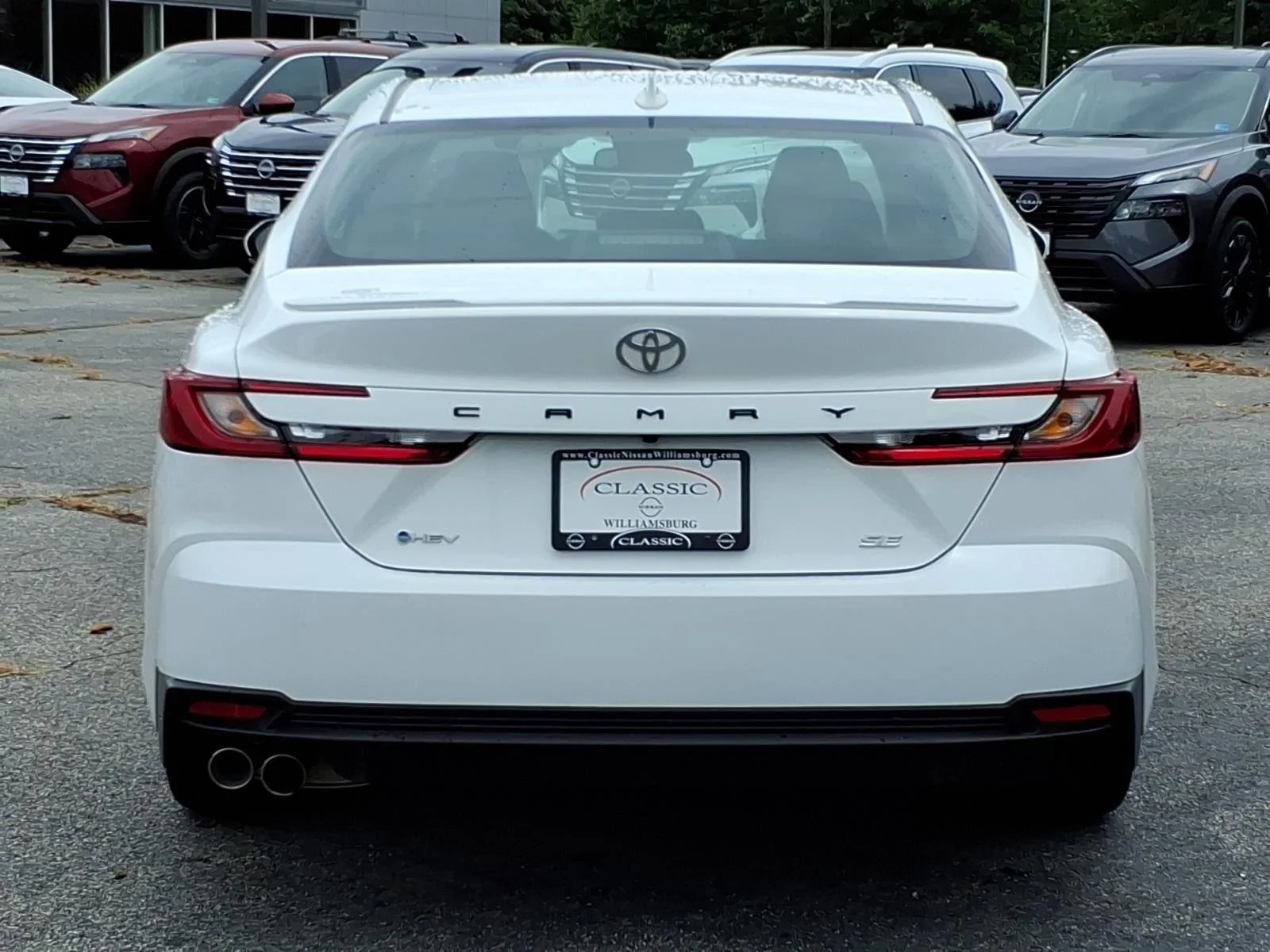 Used 2025 WHITE Toyota SE image 8