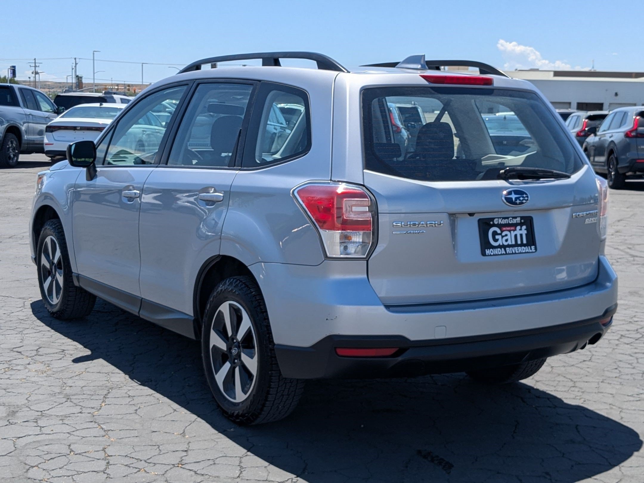 Used 2017 Ice Silver Metallic Subaru  image 5
