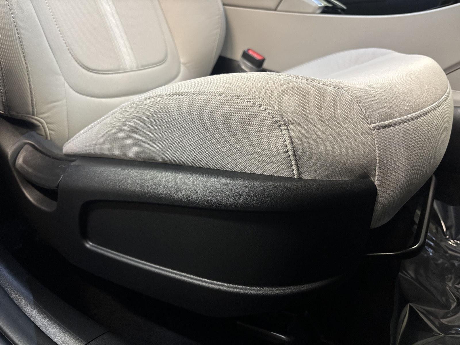 Used 2025 Atlantis Blue Hyundai SEL image 42