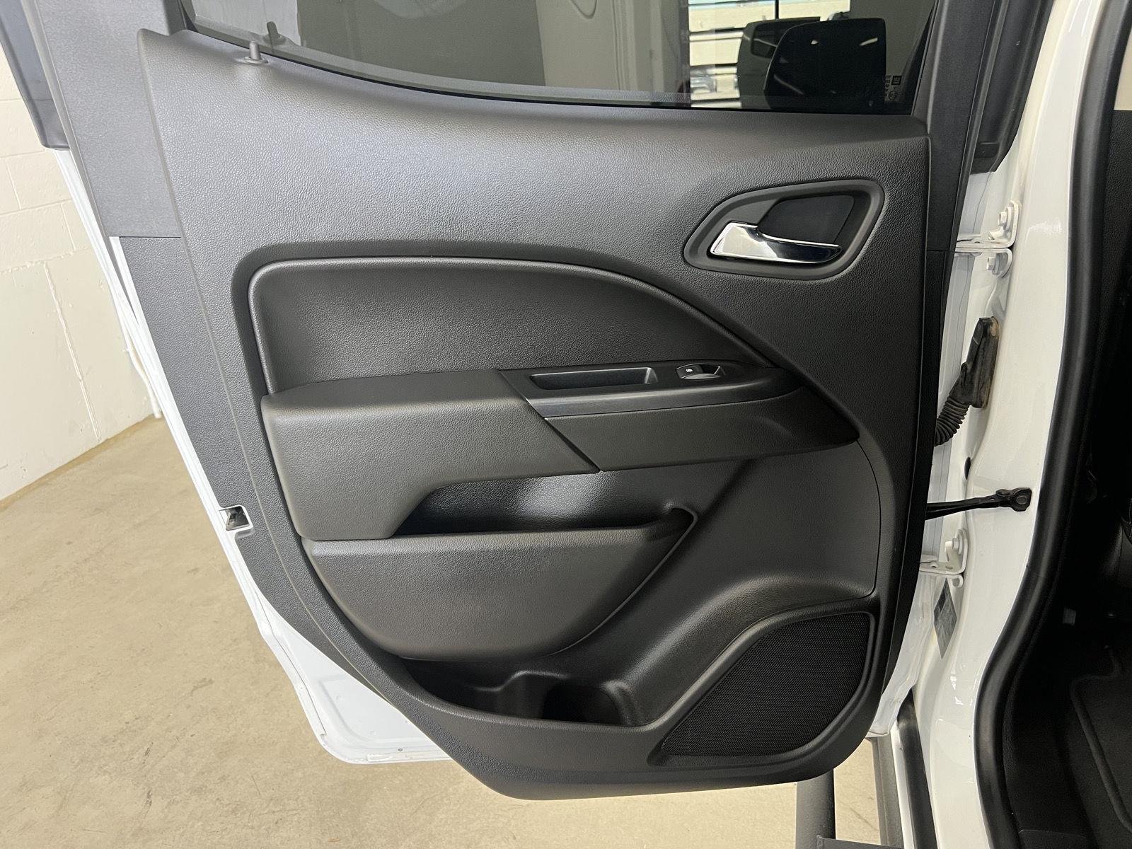 Used 2019 Summit White Chevrolet 4WD ZR2 image 23