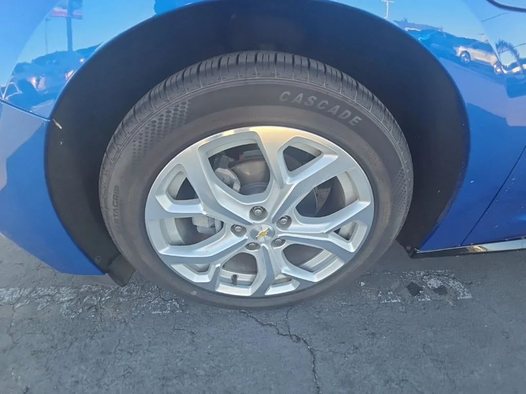 Used 2016 Blue Chevrolet Premier image 9