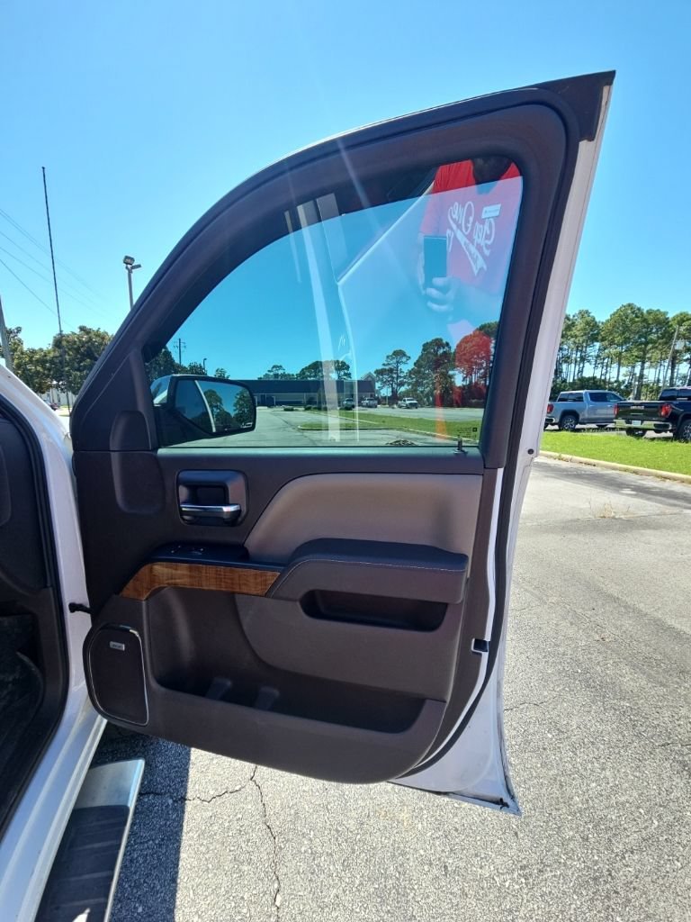 Used 2017 SUMMIT WHITE GMC SLT image 22
