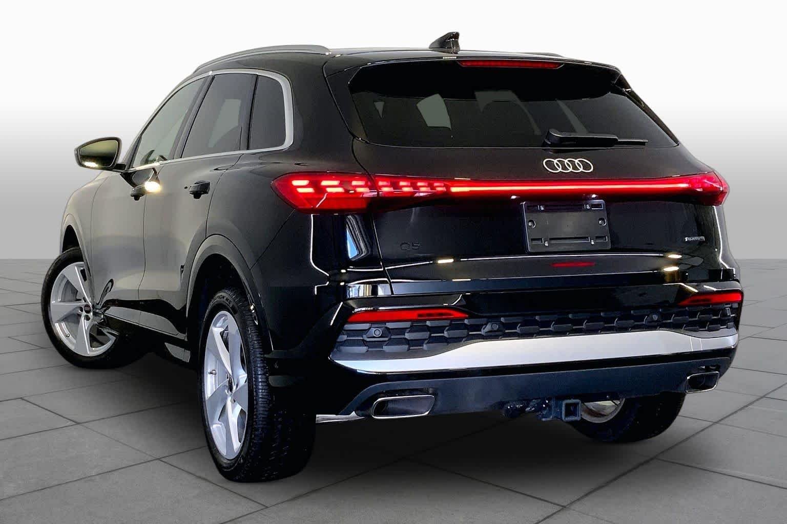 Used 2025 Mythos Black Metallic Audi Premium Plus image 12