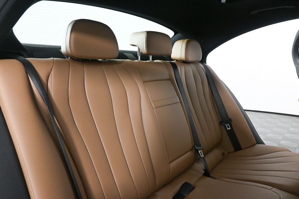 New 2026 Polar White Mercedes-Benz E 450 image 19