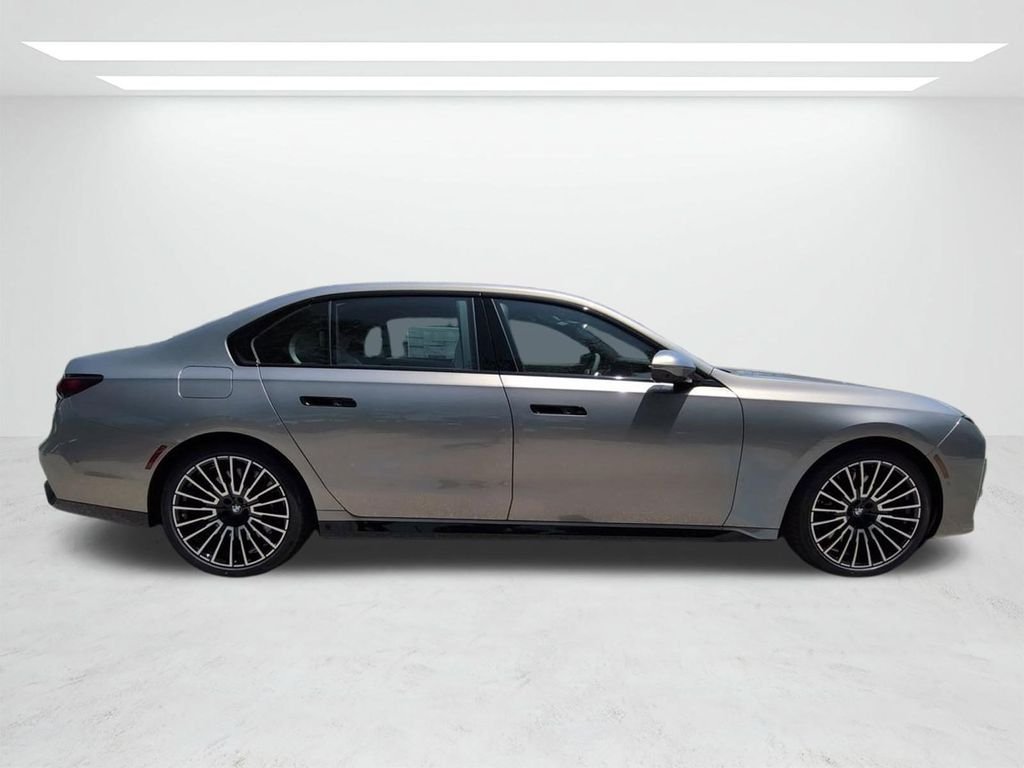 New 2026 Oxide Grey Metallic BMW 760i xDrive image 3