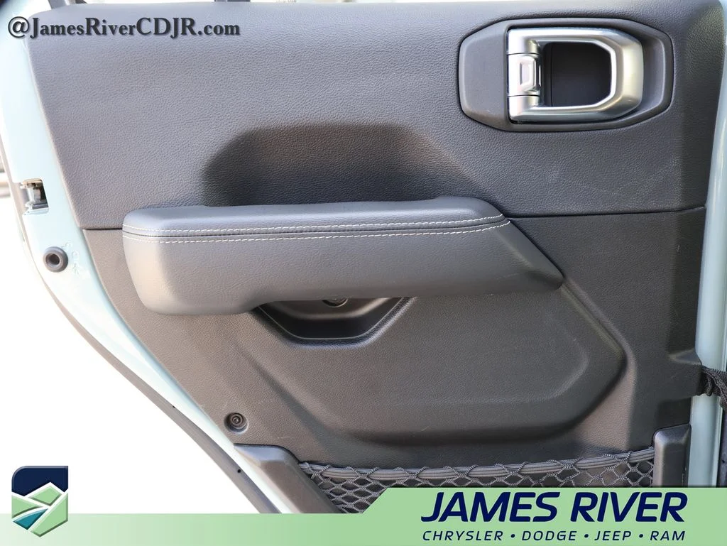 Used 2023 Gray Jeep Sahara 4xe image 16