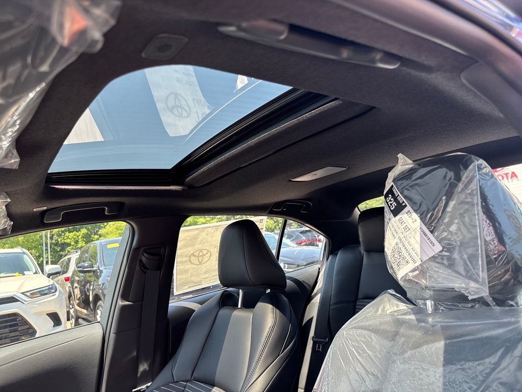New 2026 Celestite with Midnight Black Metallic roof Toyota XSE image 15