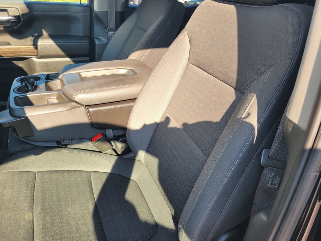 2022 Chevrolet Silverado 1500 LT - Photo 15