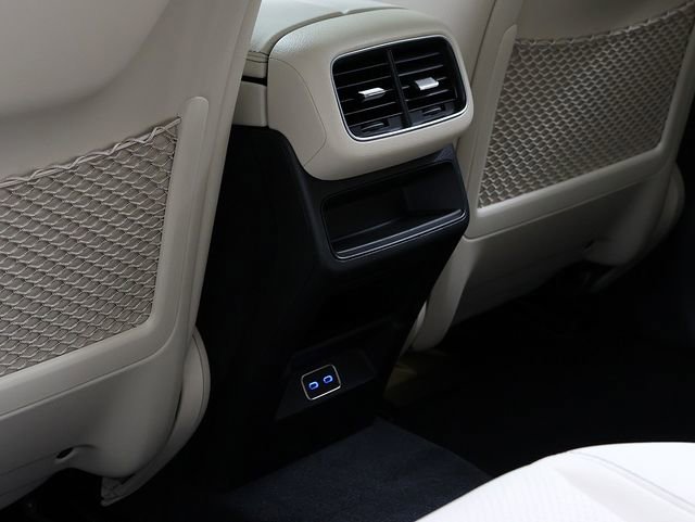 New 2026 Polar White Mercedes-Benz GLE 450 image 43