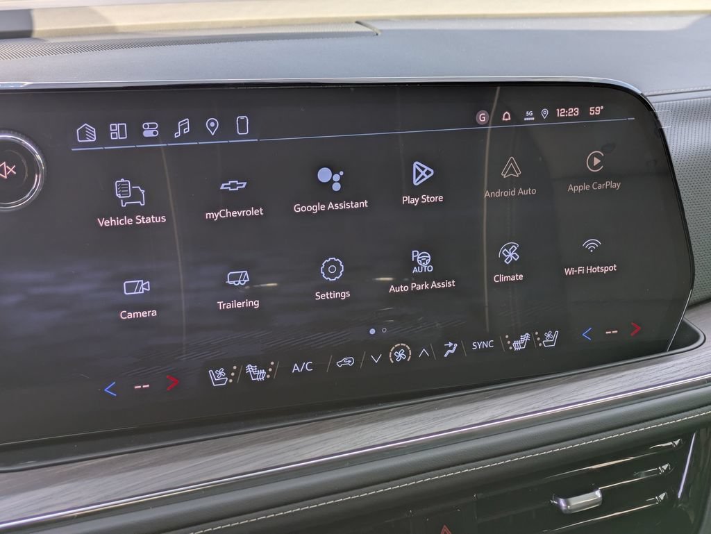 2026 Chevrolet Suburban Premier - Photo 22