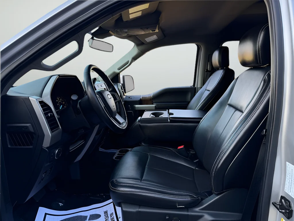 Used 2019 Silver Ford Lariat image 10