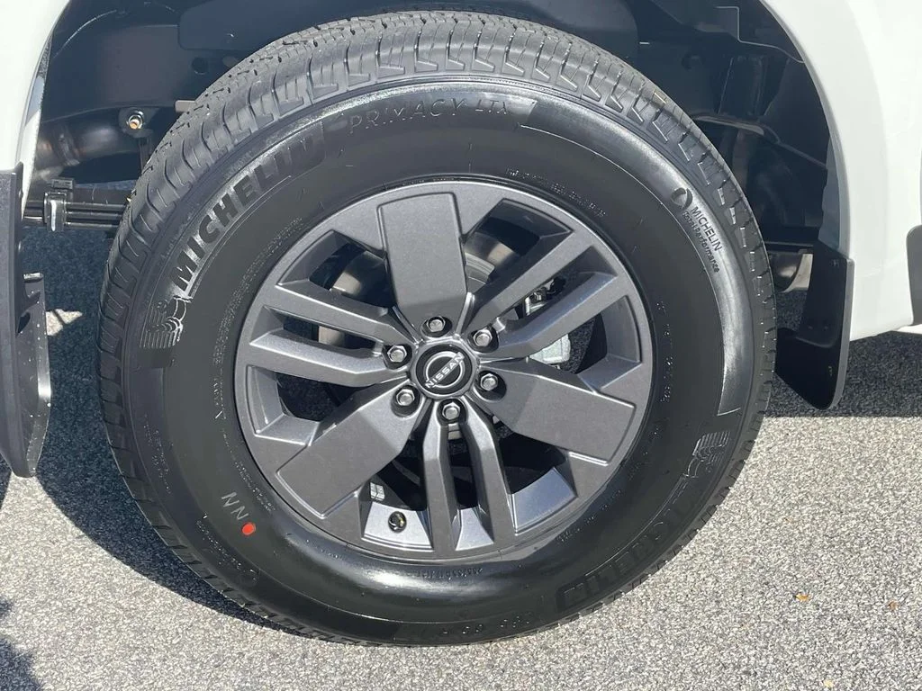 2026 Nissan Frontier SV - Photo 7