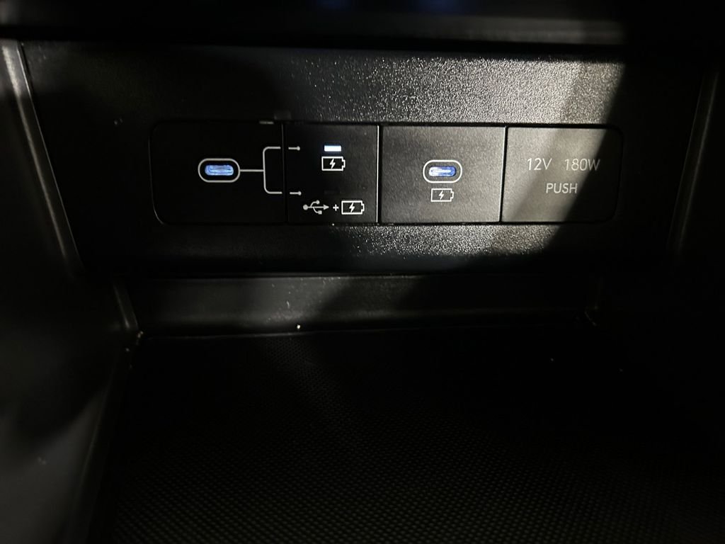 Used 2025 Red Hyundai SEL image 30