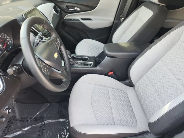 Used 2024 Summit White Chevrolet LT image 4