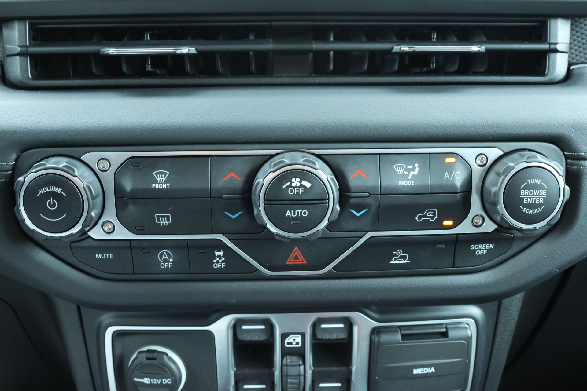 Used 2024 Gray Jeep Rubicon image 16