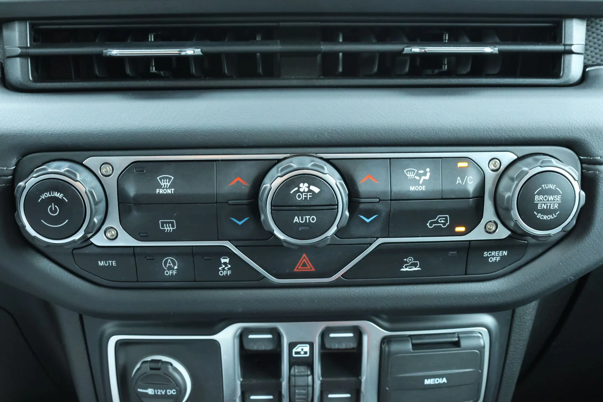 Used 2024 Gray Jeep Rubicon image 16
