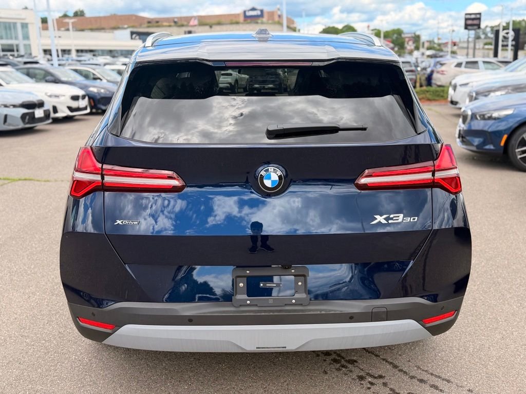 New 2026 Tanzanite Blue II Metallic BMW 30 xDrive image 4