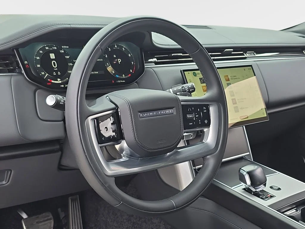 2025 Land Rover Range Rover SV - Photo 17