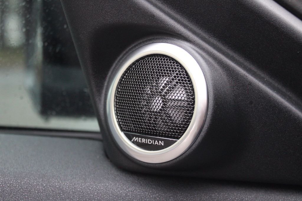 Used 2026  Land Rover Dynamic image 13