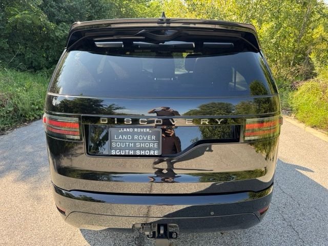 New 2026 Santorini Black Land Rover Dynamic SE image 6