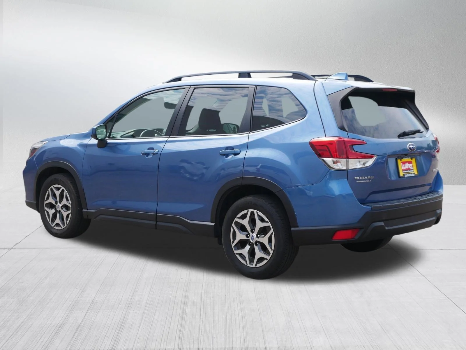 Used 2020 Horizon Blue Pearl Subaru Premium image 5