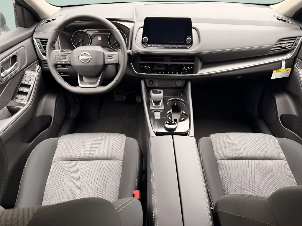 2026 Nissan Rogue SV - Photo 10