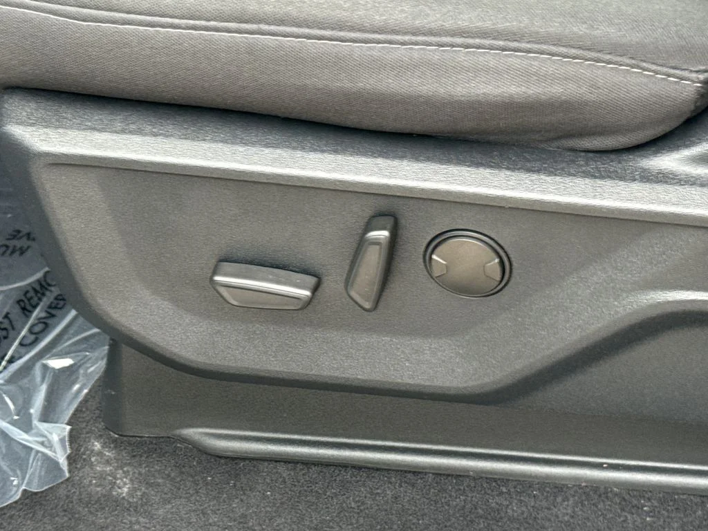 Certified Used 2024 Gray Ford XLT image 28