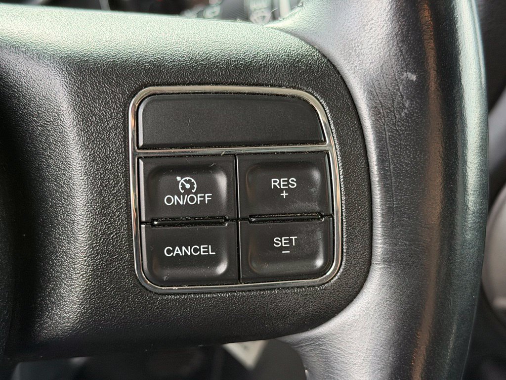 Used 2012 Silver Jeep Unlimited Sport S image 21