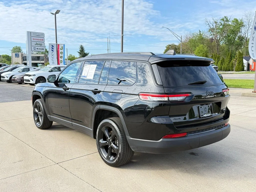 Used 2024 Black Jeep Limited image 5