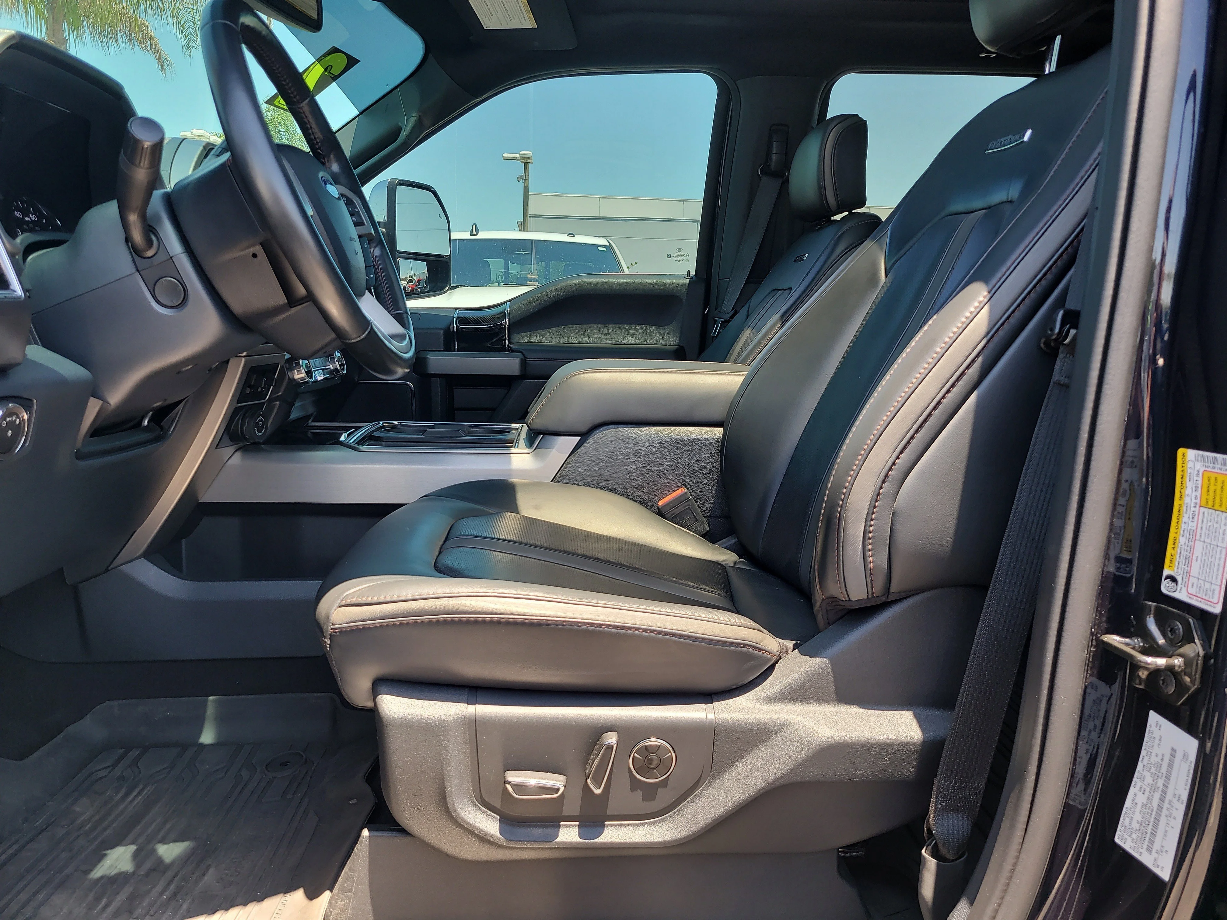 Used 2022 Blue Metallic Ford Platinum image 17