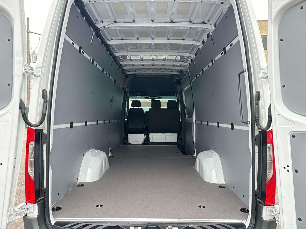 2025 Mercedes-Benz Sprinter Cargo Van Base - Photo 6
