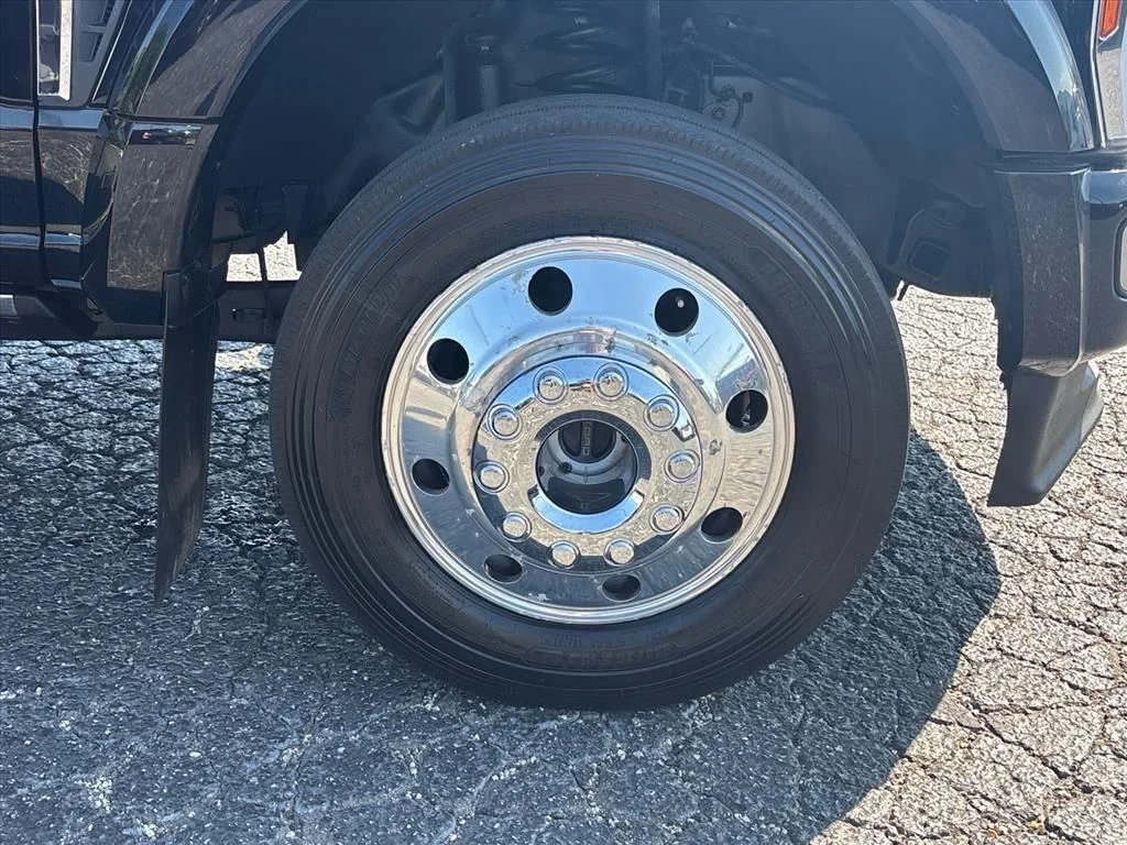 2023 Ford F-450 Super Duty Platinum - Photo 10
